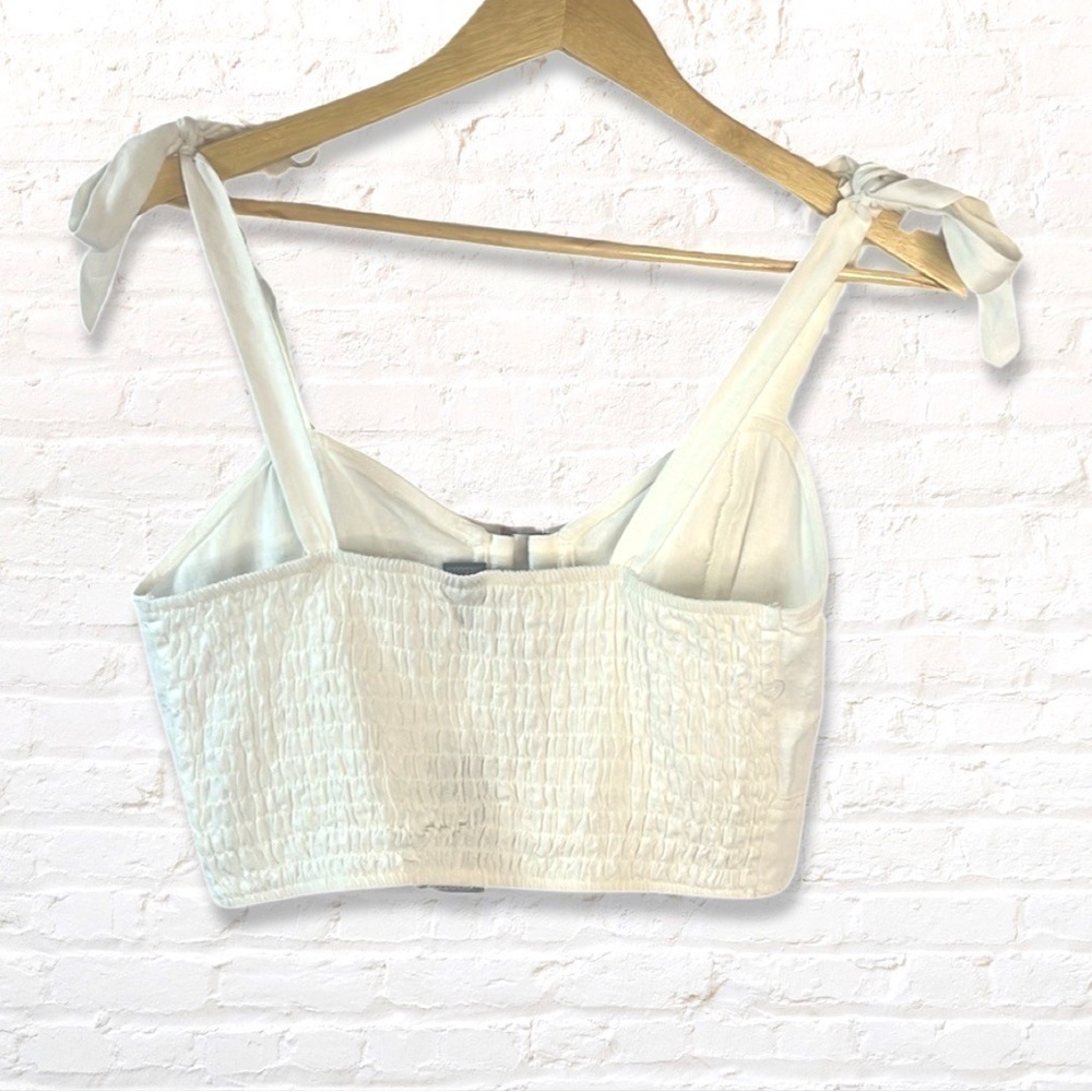 Wild Fable Cream  Buckle Accent Cropped Linen Tank Top Size Medium - Picture 3 of 10